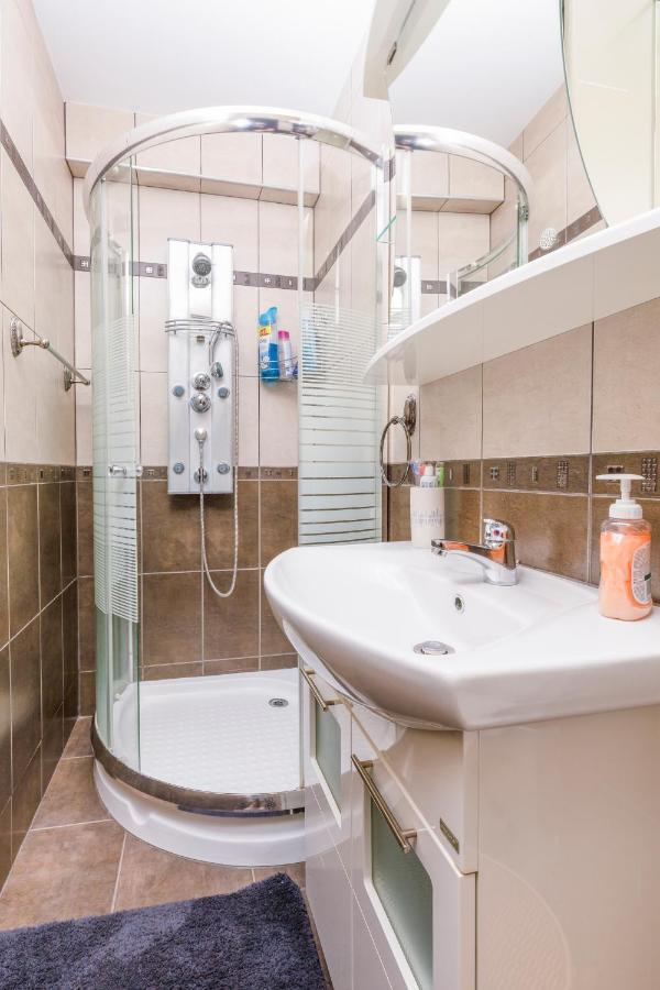 1Bd Apartment - 5 Mins To The City Centre By Flat Mаnager Plowdiw Exterior foto